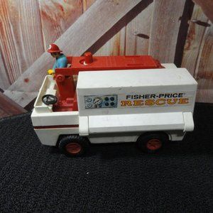 Vtg Fisher Price Rescue van w fireman~1974~normal wearmissing things~Collectable